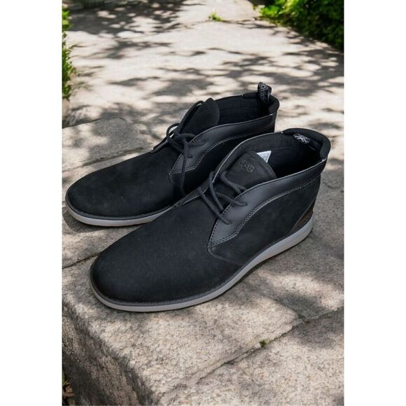 UGG Union Men's size 11 Waterproof Chukka Boots‎ Leather Black Worn once #11049 - Picture 1 of 16